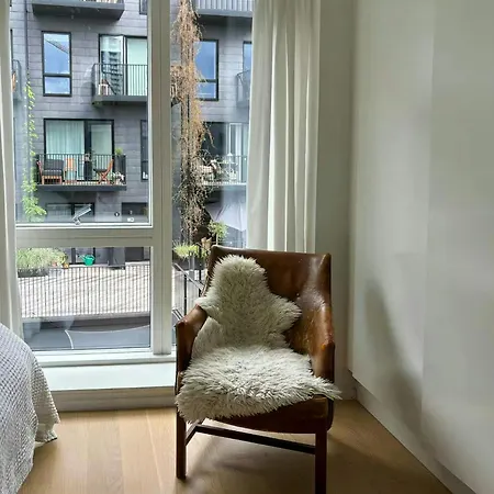 Townhouse With Traffic-free Area In Carlsberg Byen *
