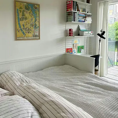 Townhouse With Traffic-free Area In Carlsberg Byen Copenaghen